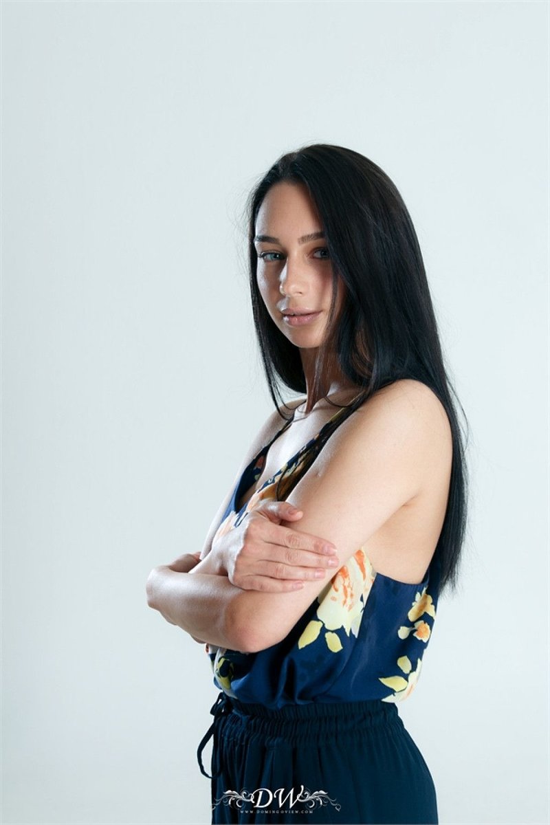 Каринулька, 26 лет, 0 размер груди